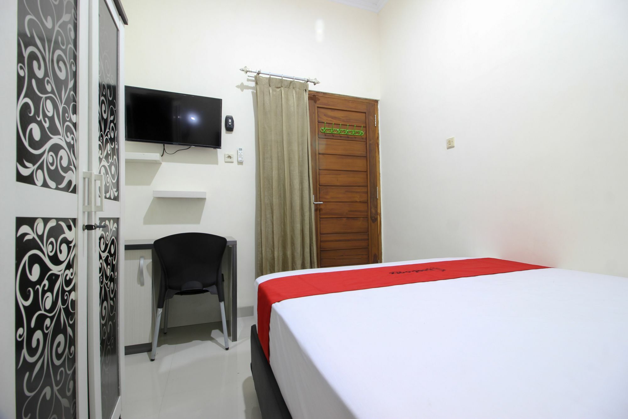 Reddoorz Plus Near Stie Ykpn 2 Maguwo Exterior foto